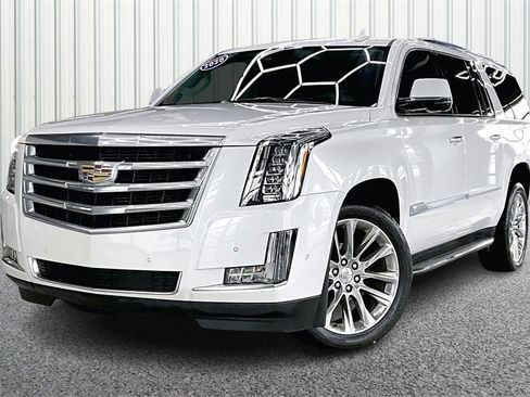 Used 2020 Cadillac Escalade ESV Luxury image 3