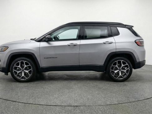 Used 2025 Jeep Compass Limited AWD/4WD image 5