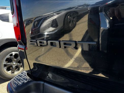 Used 2020 RAM 1500 Sport w/ Leather & Sound Group AWD/4WD image 9