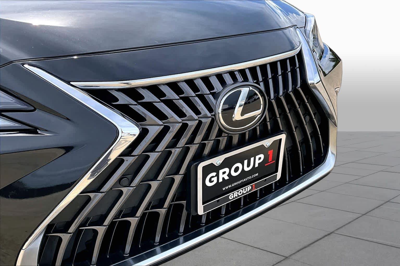 Certified 2023 Lexus ES 350 w/ Premium Package FWD image 29
