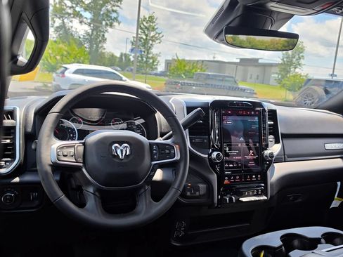 Used 2026 RAM 2500 Big Horn AWD/4WD image 33