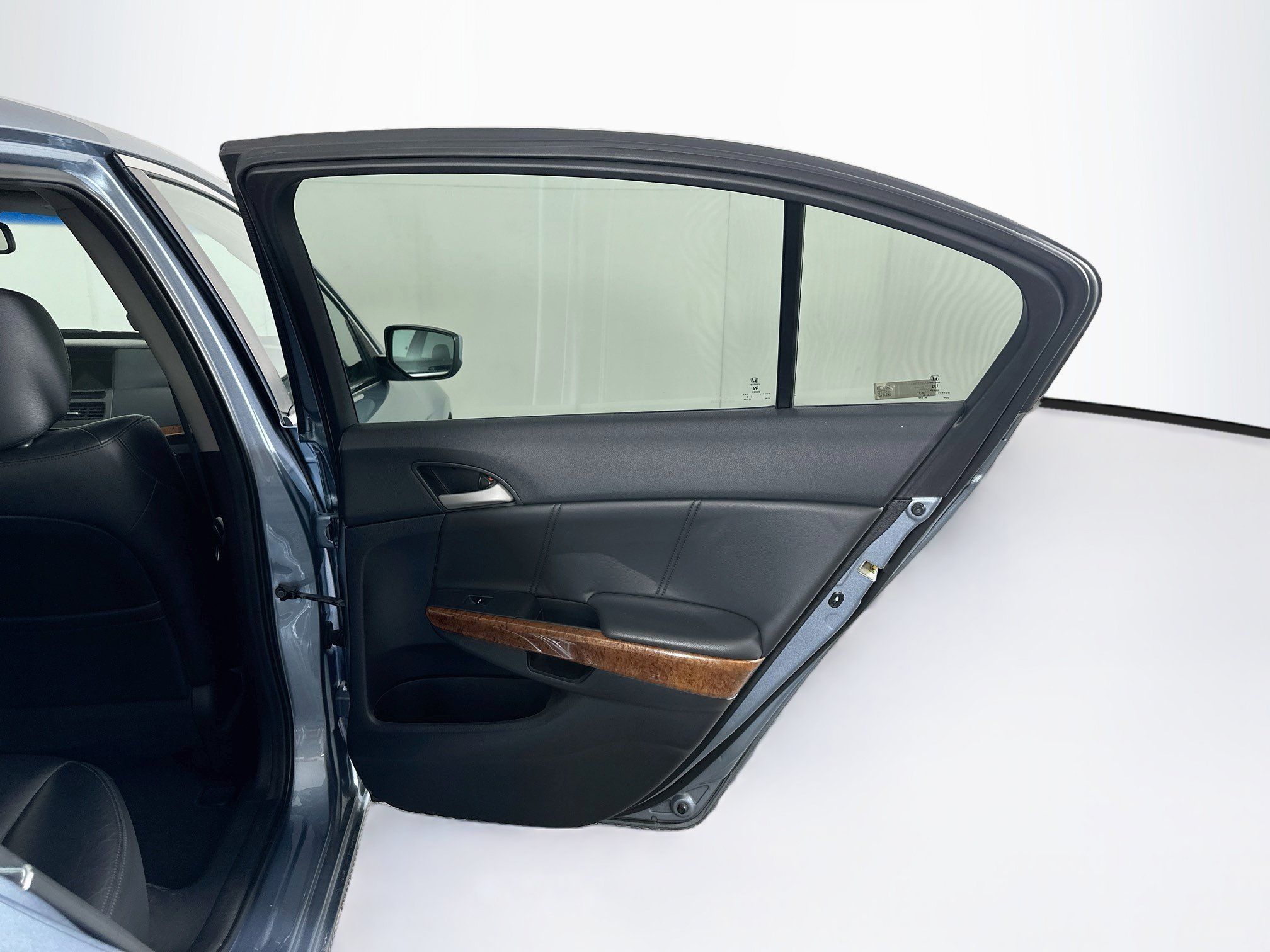 Used 2011 Honda Accord EX-L image 28