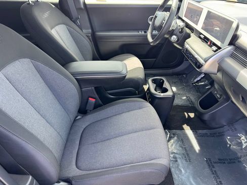 Certified 2024 Hyundai Ioniq 5 SEL RWD image 7