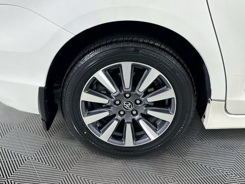 Used 2019 Toyota Sienna Limited Premium w/ Protection Package AWD/4WD image 27