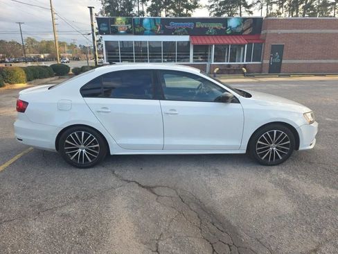 Used 2015 Volkswagen Jetta Sport image 7