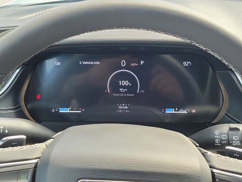 Used 2025 Jeep Grand Cherokee L Limited image 20