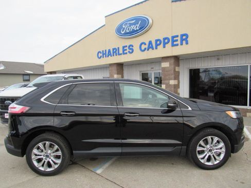 Used 2024 Ford Edge Titanium AWD/4WD image 6