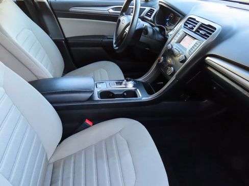 Used 2020 Ford Fusion S image 12