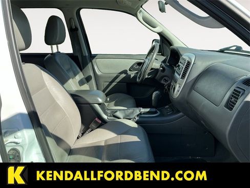 Used 2007 Ford Escape 4WD Hybrid image 15