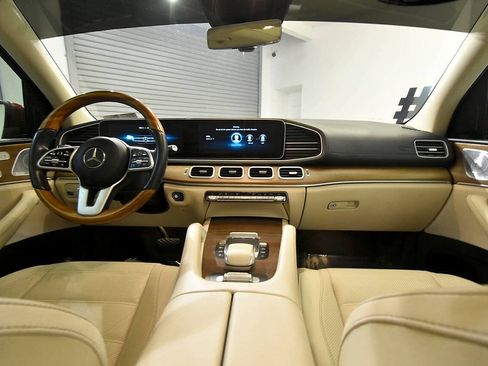 Used 2021 Mercedes-Benz GLS 450 4MATIC image 22