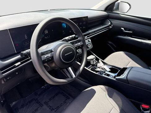Certified 2026 Hyundai Tucson SE FWD image 9