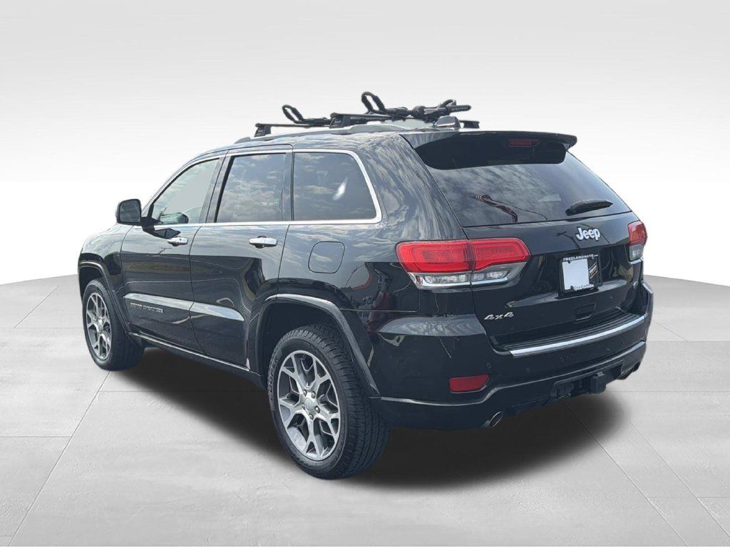 Used 2020 Jeep Grand Cherokee Overland AWD/4WD image 5