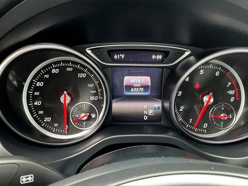 Used 2018 Mercedes-Benz CLA 250 4MATIC image 13