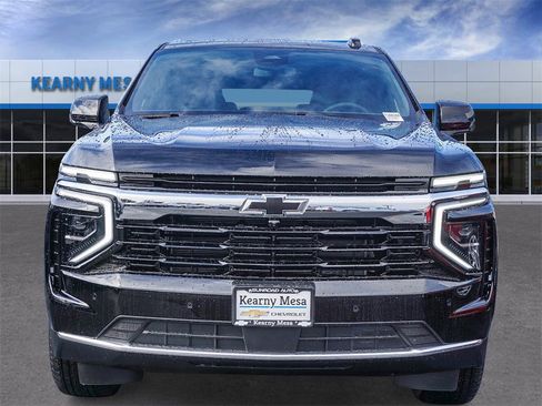 New 2026 Chevrolet Suburban LS image 2