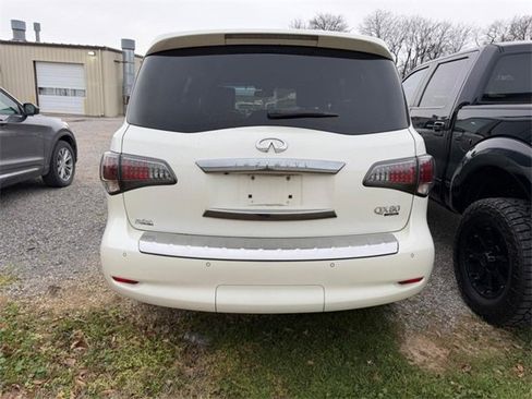 Used 2017 INFINITI QX80 Limited image 3