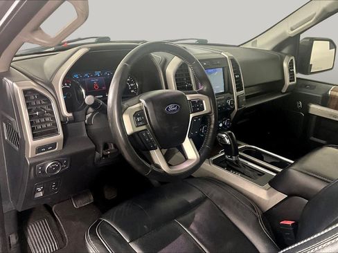 Used 2019 Ford F150 Lariat w/ Equipment Group 501A Mid RWD image 16
