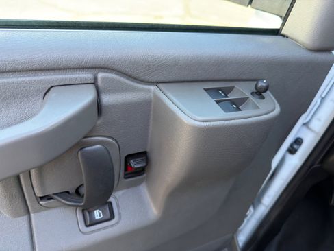 Used 2024 GMC Savana 2500 w/ Driver Convenience Package image 23