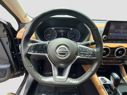 Used 2022 Nissan Sentra SV w/ SV Premium Package FWD image 11