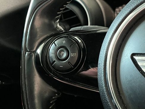 Used 2017 MINI Cooper S image 34