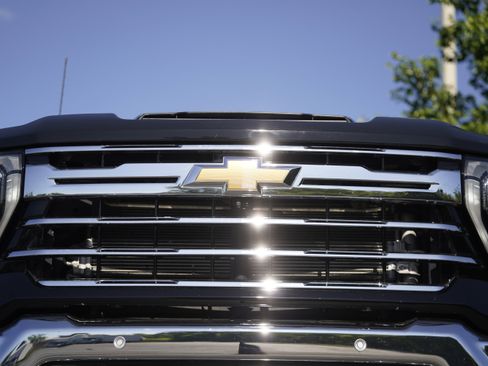 Used 2024 Chevrolet Silverado 3500 LTZ w/ LTZ Plus Package image 40