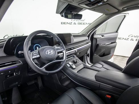 Used 2025 Hyundai Palisade Limited FWD image 14