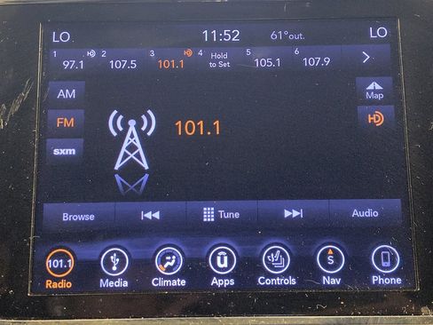 Used 2019 Jeep Grand Cherokee Limited image 25