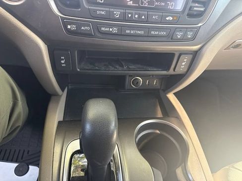 Used 2016 Honda Pilot EX-L image 11