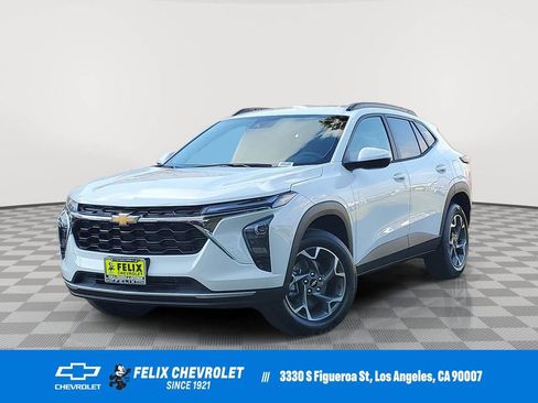 New 2026 Chevrolet Trax LT image 1