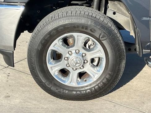 Used 2025 RAM 2500 Big Horn AWD/4WD image 6