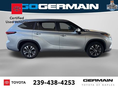 Certified 2024 Toyota Highlander XLE image 8