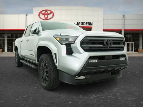 New 2026 Toyota Tacoma SR5 AWD/4WD image 9