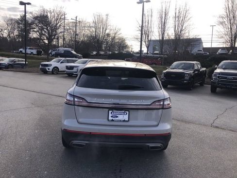 Certified 2022 Lincoln Nautilus Reserve w/ Equipment Group 201A image 4