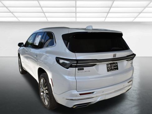 Used 2025 Buick Enclave Avenir w/ LPO, Floor Liner Package FWD image 9