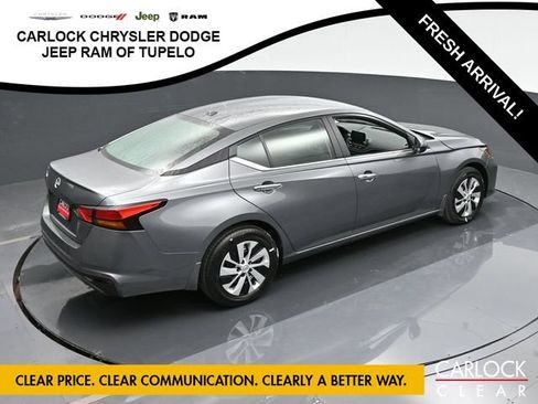 Used 2025 Nissan Altima 2.5 S FWD image 27