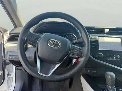 Used 2019 Toyota Camry LE FWD image 13
