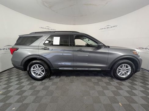 Used 2025 Ford Explorer Active image 9