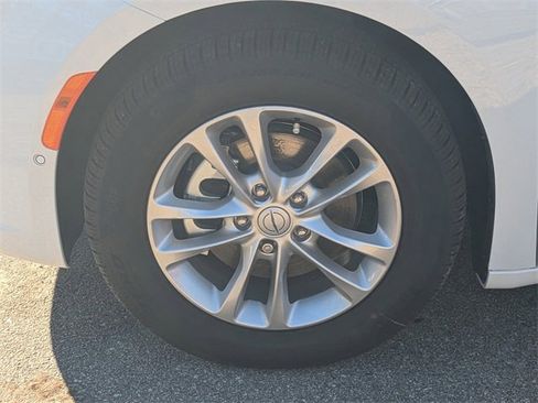 New 2026 Chrysler Pacifica Select image 10