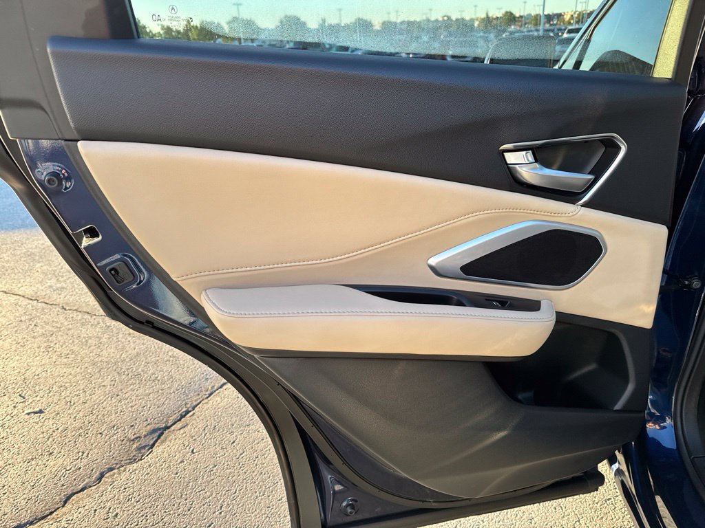 Used 2024 Acura RDX SH-AWD image 35