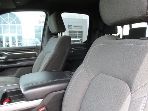 Used 2024 RAM 1500 Big Horn AWD/4WD image 15