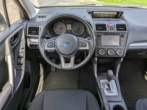 Used 2018 Subaru Forester 2.5i AWD/4WD image 18