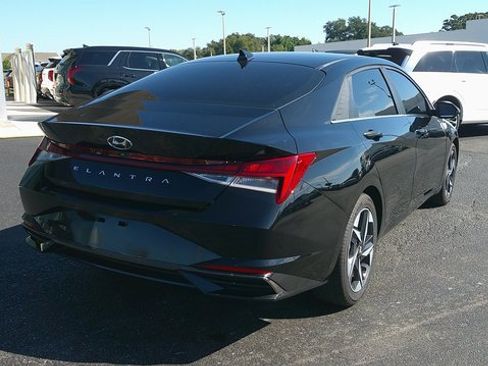 Certified 2021 Hyundai Elantra SEL w/ Convenience + Premium Package image 4