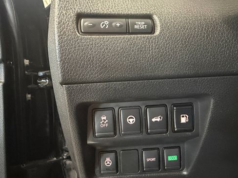 Used 2020 Nissan Rogue SL FWD image 26