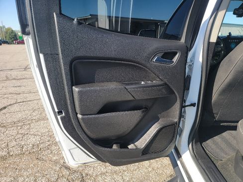 Used 2018 Chevrolet Colorado LT w/ LT Convenience Package image 25