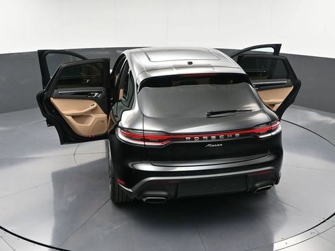 New 2026 Porsche Macan image 35