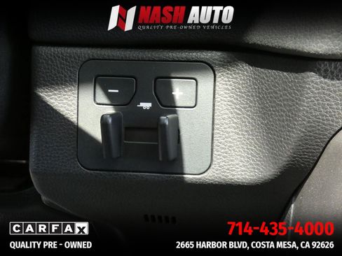 Used 2024 Toyota Tundra Limited AWD/4WD image 57