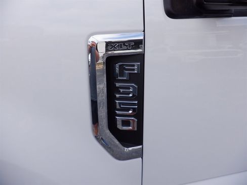 Used 2019 Ford F350 XLT image 21