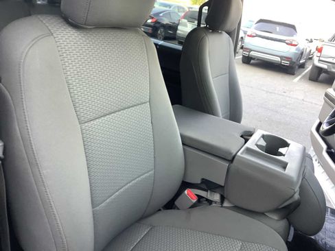 Used 2017 Ford F150 XLT w/ Equipment Group 302A Luxury AWD/4WD image 14