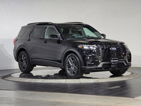 New 2026 Ford Explorer ST image 2