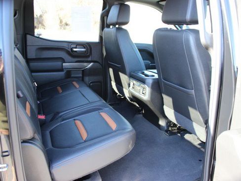 Used 2021 GMC Sierra 1500 AT4 w/ AT4 Value Package image 17