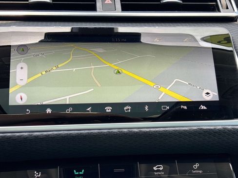 Used 2018 Land Rover Range Rover Velar S AWD/4WD image 21